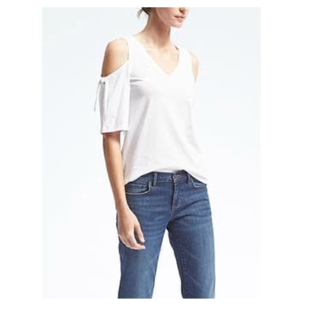 Cold- Shoulder Tie Top/ NWOT